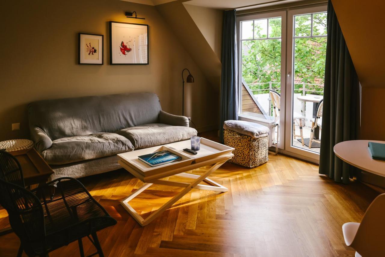 Mimosa House 4*